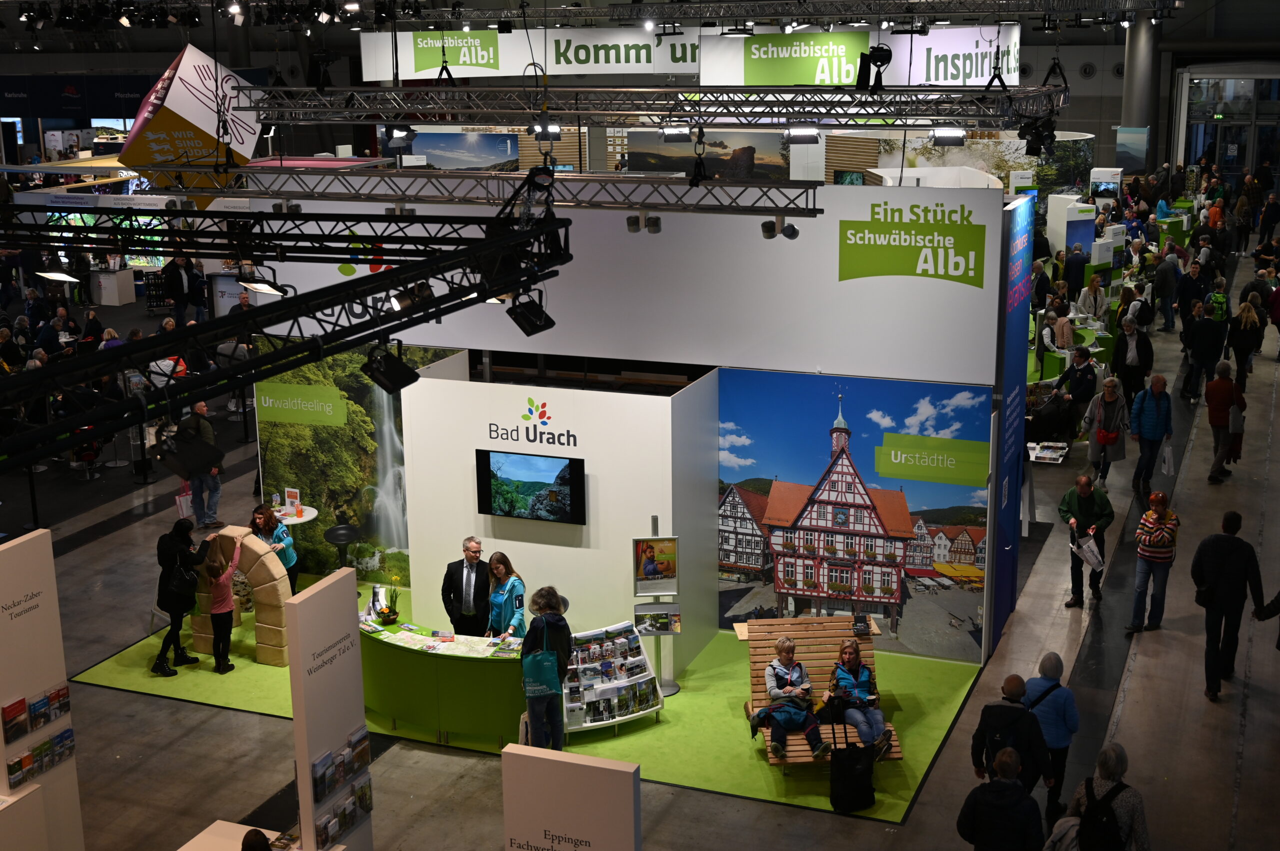 Gartenschau-Team auf dem Messestand von Tourismus Bad Urach zur CMT