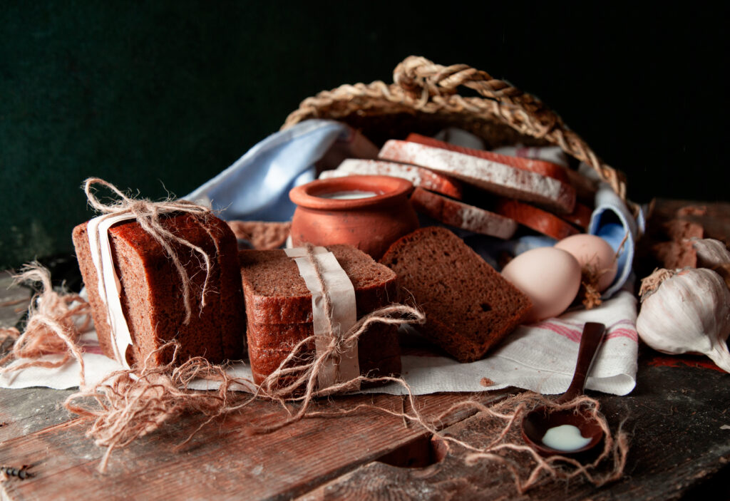 Regionalmarkt, Brot, Eier, Knoblauch